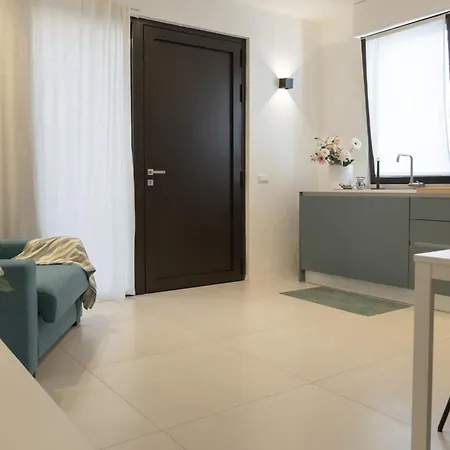 Regina Margherita Ii - 50 M Dal Mare, Wi-fi E Aria Condizionata